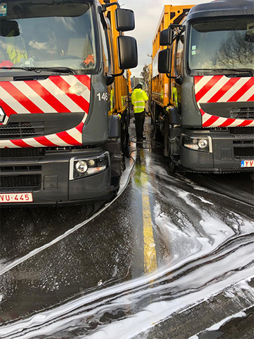 Vrachtwageb reinigen
